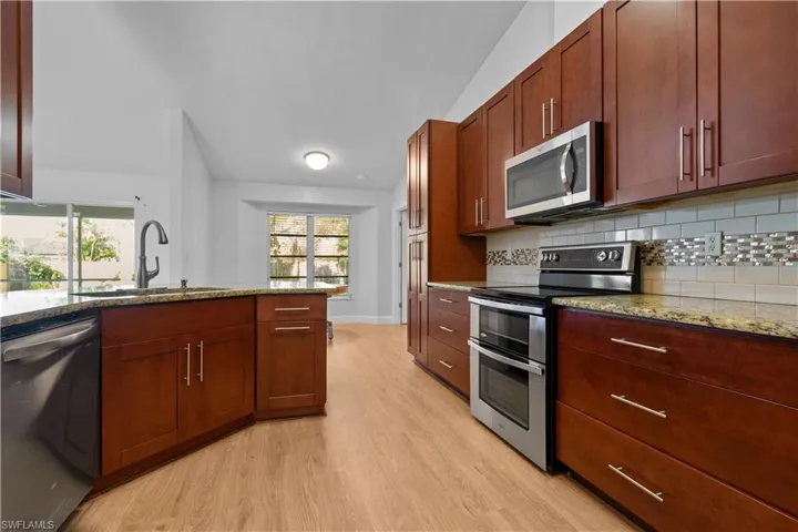 11370  Zehner  LN, Fort Myers, FL 33908