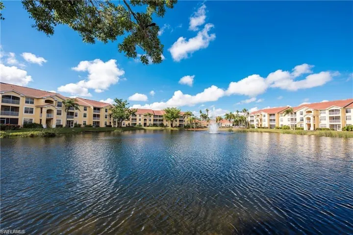 4670 Saint Croix Ln 626, Naples, Florida 34109