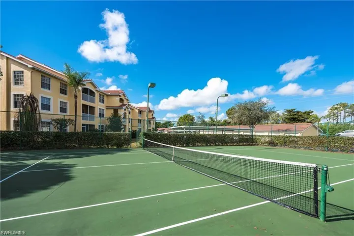 4670 Saint Croix Ln 626, Naples, Florida 34109
