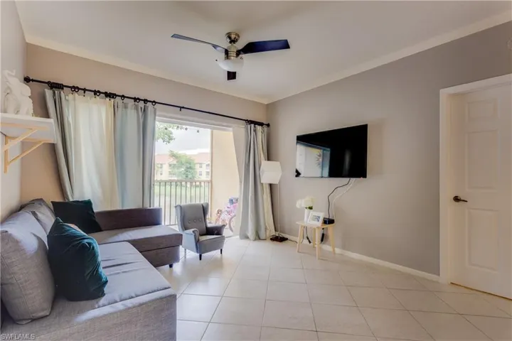 4670 Saint Croix Ln 626, Naples, Florida 34109
