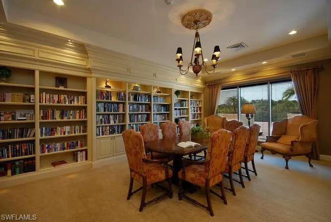 7425  Pelican Bay  BLVD, Naples, FL 34108