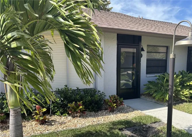 16521  Bayleaf  LN, Fort Myers, FL 33908
