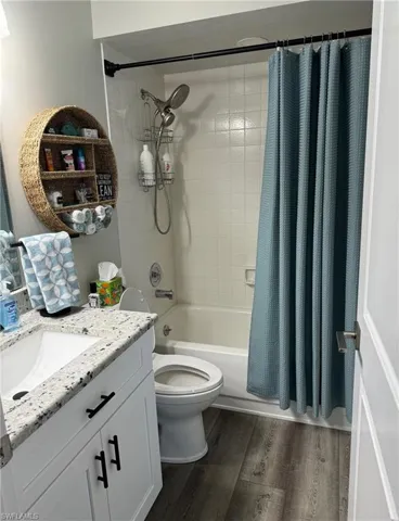 16521  Bayleaf  LN, Fort Myers, FL 33908