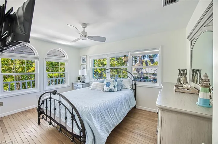 Guest-Bedroom-1
