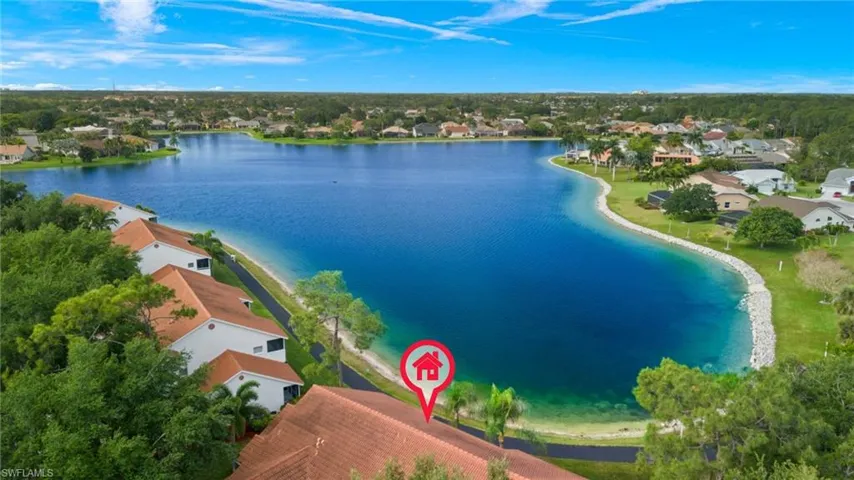 637  Windsor  SQ, Naples, FL 34104