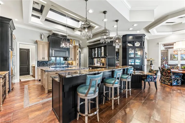 Kitchen bar top seating, open concept