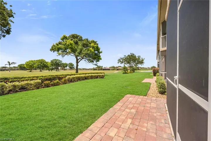 9087  Michael  CIR, Naples, FL 34113