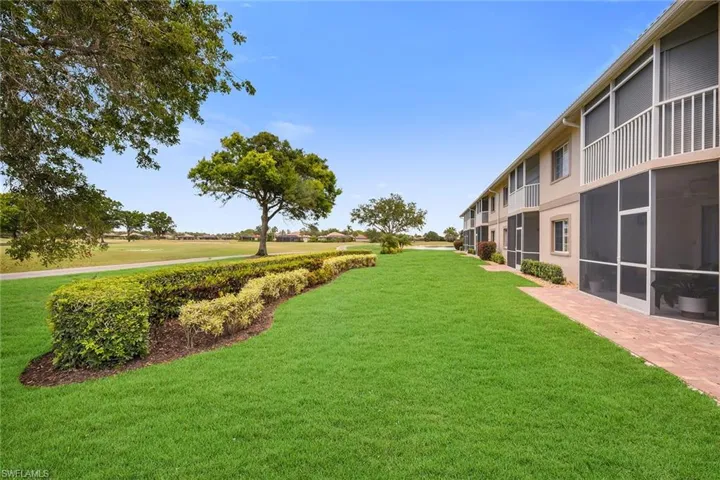 9087  Michael  CIR, Naples, FL 34113