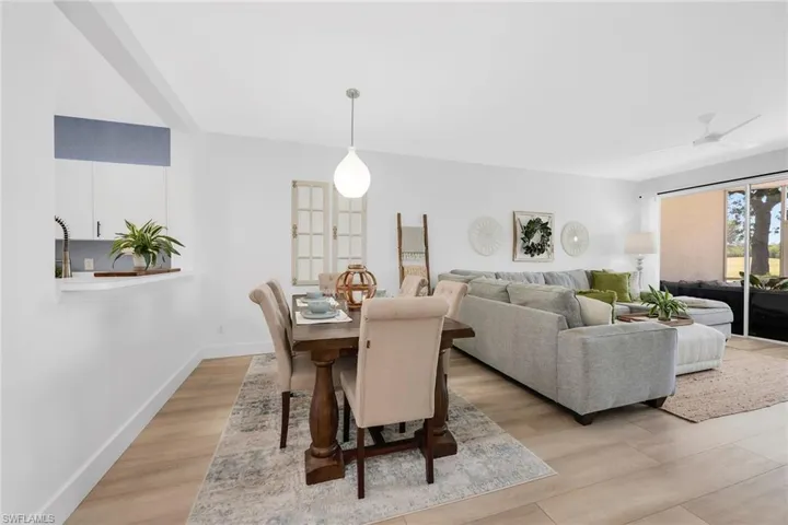 9087  Michael  CIR, Naples, FL 34113