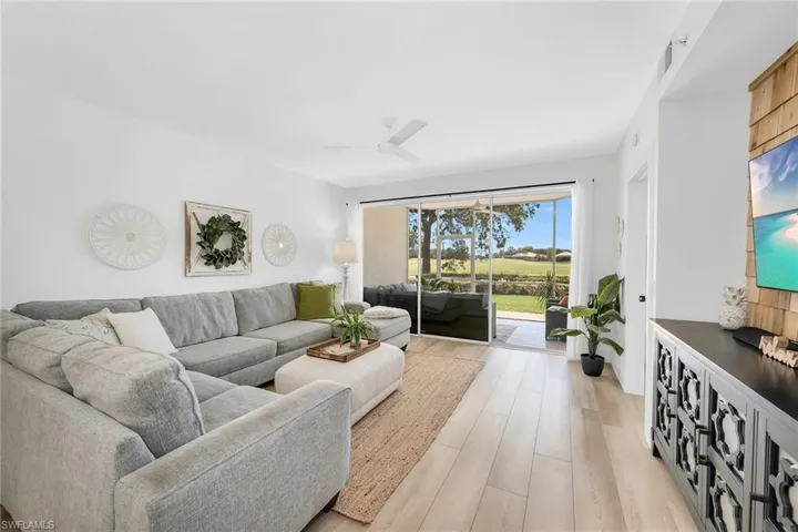 9087  Michael  CIR, Naples, FL 34113