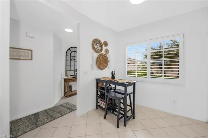 9087  Michael  CIR, Naples, FL 34113