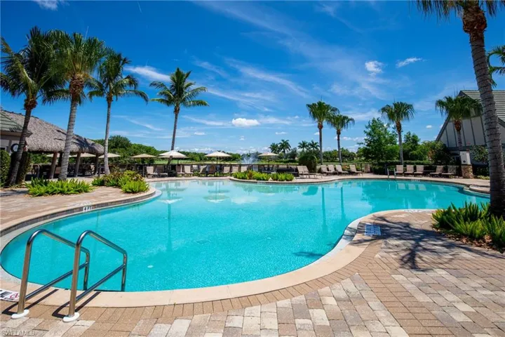 Twin Eagles Resort Style Pool