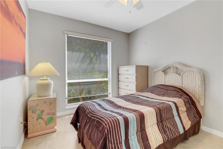 Front bedroom#