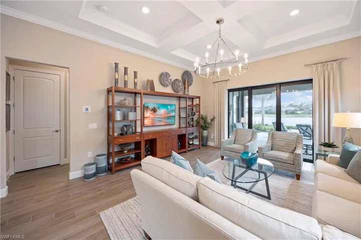 Gorgeous Open Area w/Tray & Coffered Ceiling