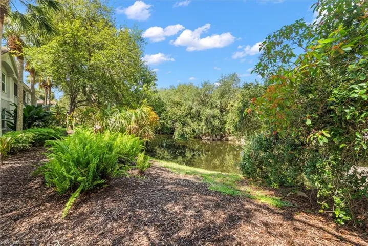 25204 Pelican Creek Cir 101, Bonita Springs, Florida 34134