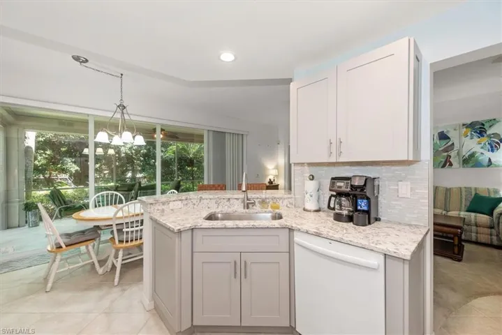 25204 Pelican Creek Cir 101, Bonita Springs, Florida 34134