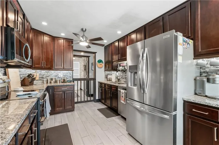 109 Ne 10th Ave, Cape Coral, Florida 33909