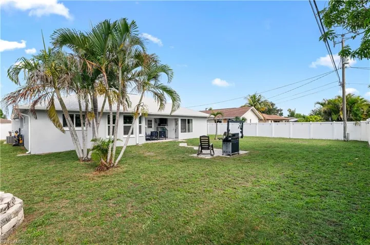109 Ne 10th Ave, Cape Coral, Florida 33909