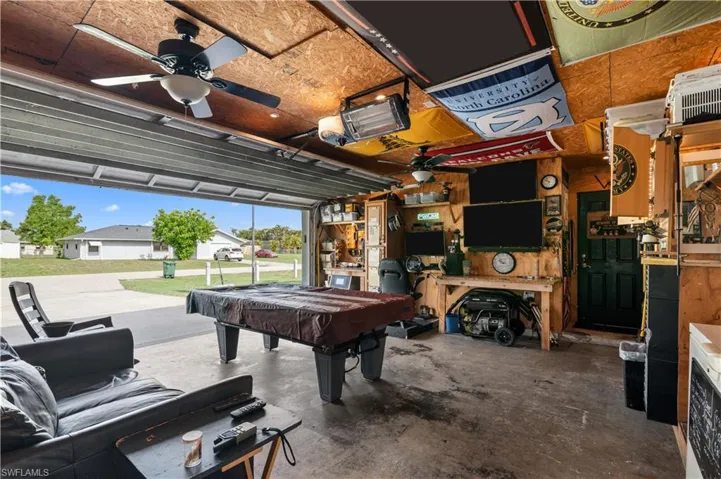 109 Ne 10th Ave, Cape Coral, Florida 33909