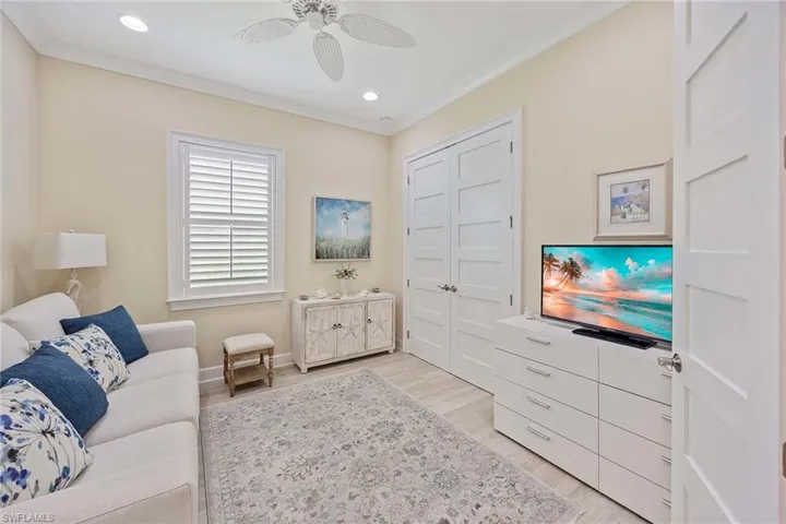 5767 Highbourne Dr, Naples, Florida 34113