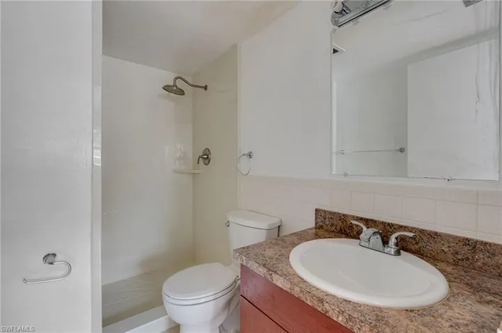 2828 Jackson St M5, Fort Myers, Florida 33901