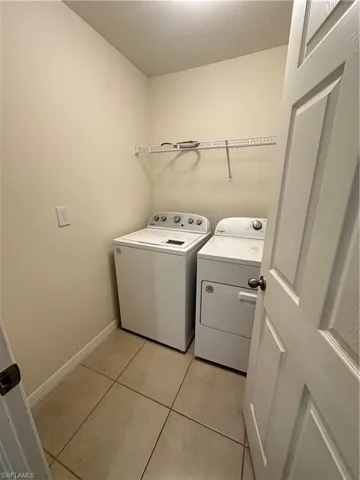2213 Ne 33rd St, Cape Coral, Florida 33909