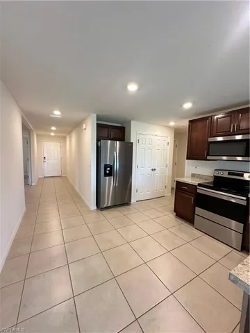 2213 Ne 33rd St, Cape Coral, Florida 33909