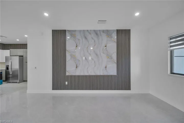 1013 Ne 12th Ter, Cape Coral, Florida 33909