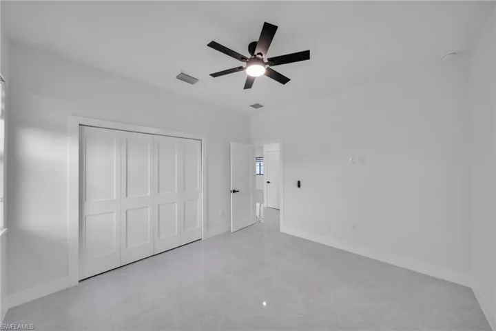 1013 Ne 12th Ter, Cape Coral, Florida 33909