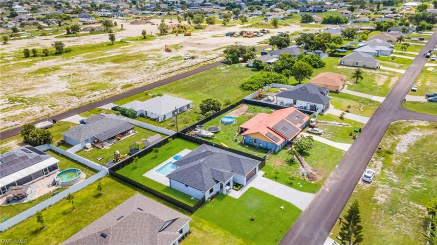 1013 Ne 12th Ter, Cape Coral, Florida 33909