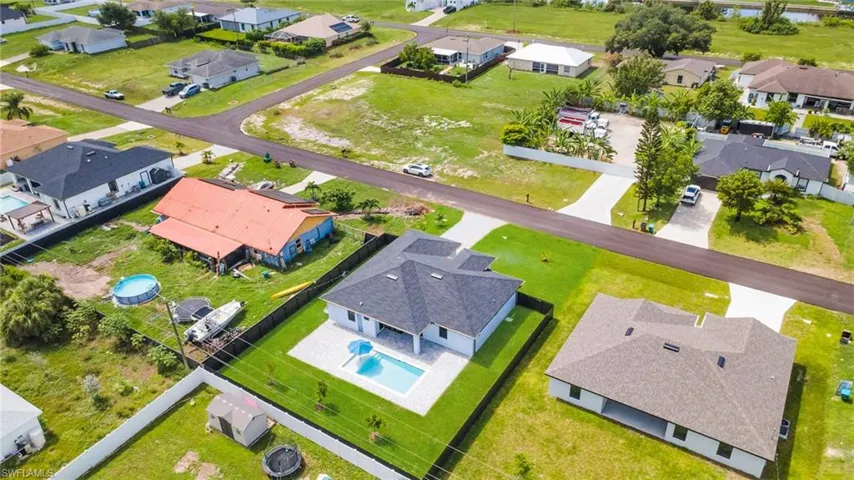 1013 Ne 12th Ter, Cape Coral, Florida 33909