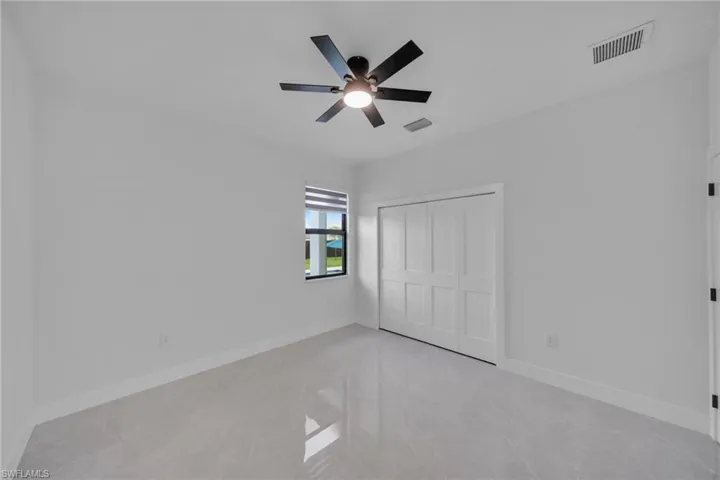 1013 Ne 12th Ter, Cape Coral, Florida 33909