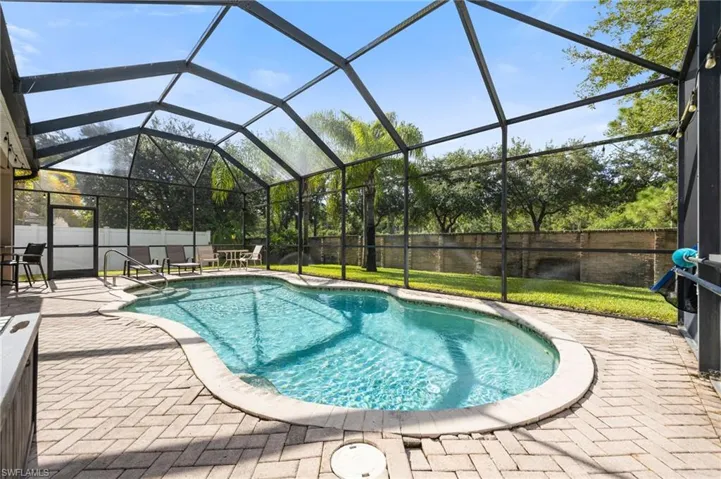 2769 Inlet Cove Ln W, Naples, Florida 34120