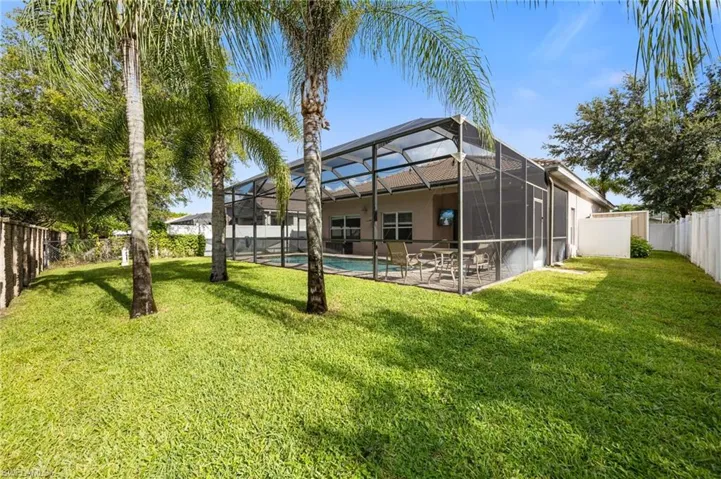 2769 Inlet Cove Ln W, Naples, Florida 34120