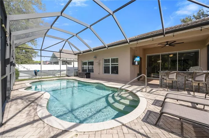 2769 Inlet Cove Ln W, Naples, Florida 34120