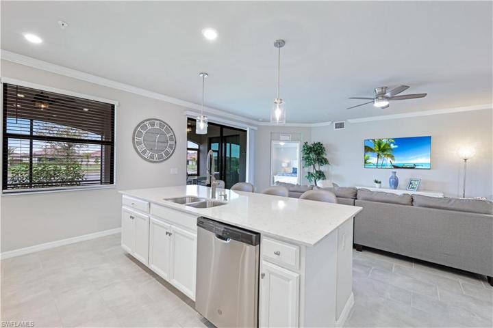 17390  Cherrywood  CT, Bonita Springs, FL 34135