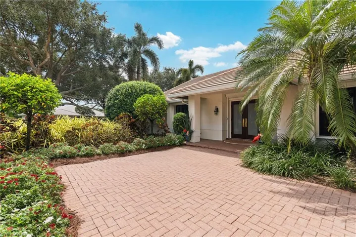 A quiet courtyard-inspired entry.