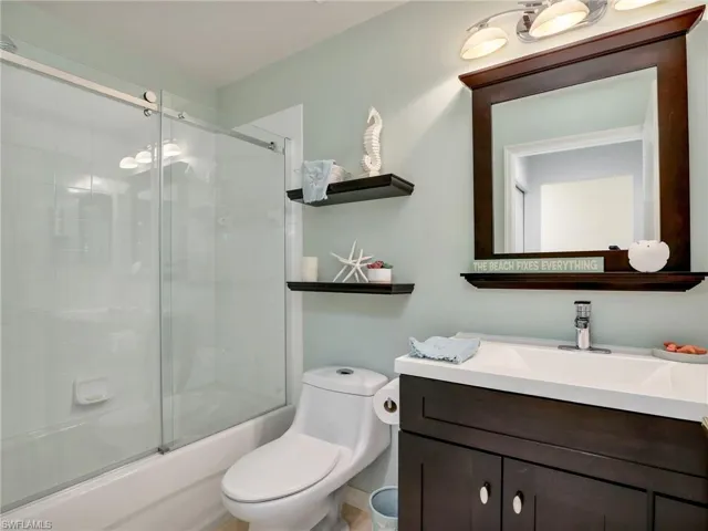 2nd Bathroom