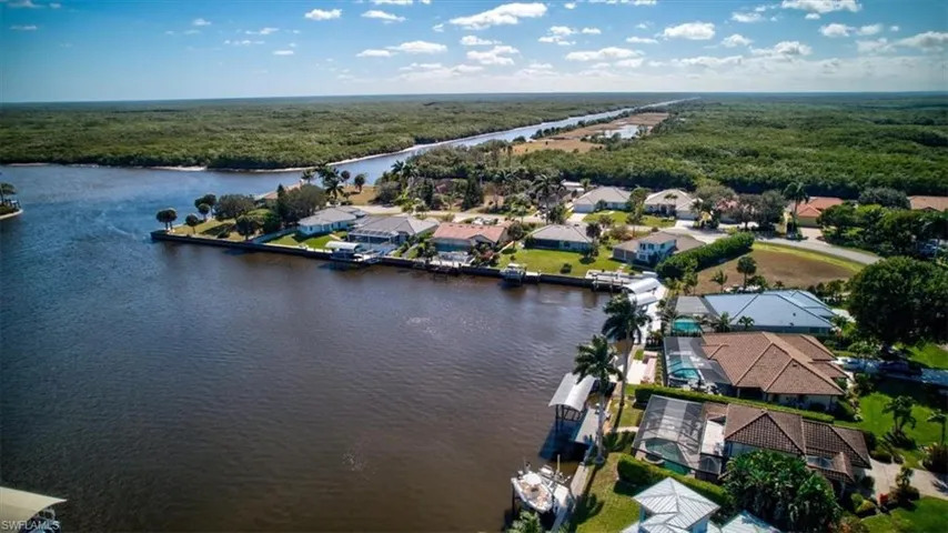 182 Newport Dr 1007, Naples, Florida 34114