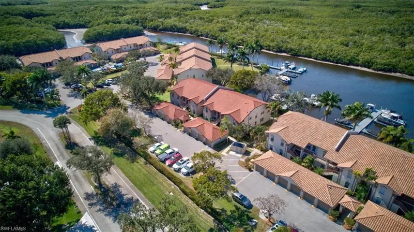 182 Newport Dr 1007, Naples, Florida 34114