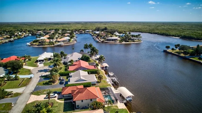 182 Newport Dr 1007, Naples, Florida 34114