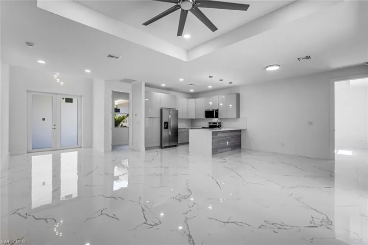 407 Columbus Ave, Lehigh Acres, Florida 33972