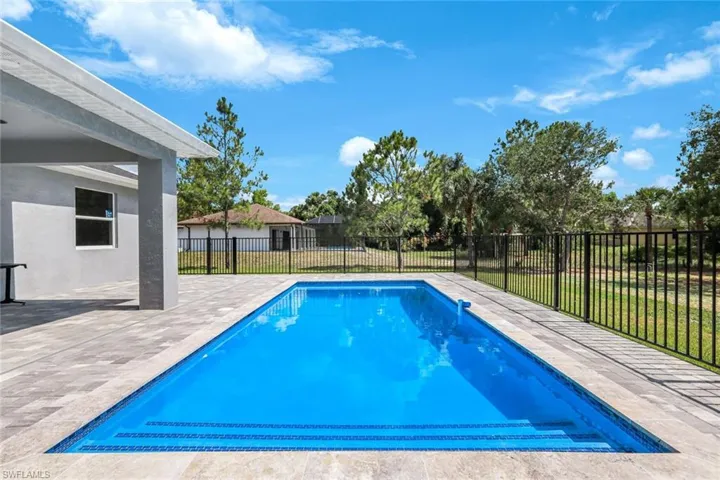 407 Columbus Ave, Lehigh Acres, Florida 33972