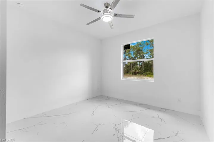 407 Columbus Ave, Lehigh Acres, Florida 33972