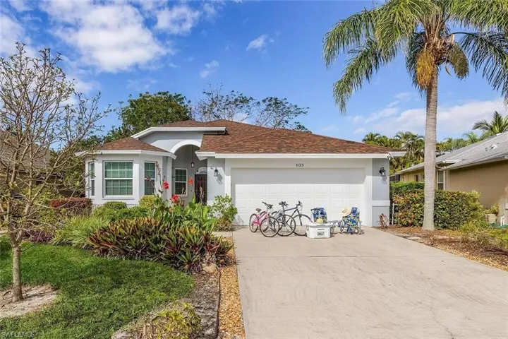 833 Mount Hood Ct, Naples, Florida 34104