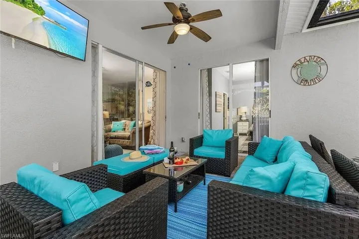 833 Mount Hood Ct, Naples, Florida 34104