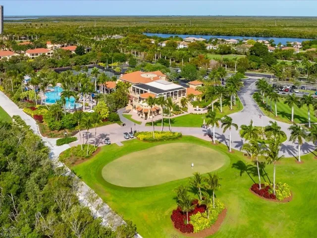 Hammock Bay Golf & Country Club