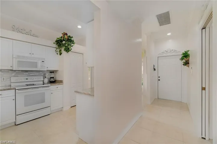 1637 Morning Sun Ln E-12, Naples, Florida 34119