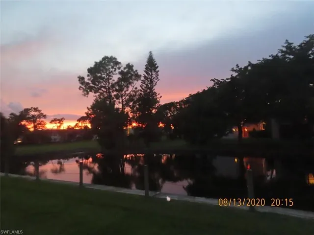 Image quality insufficient for description