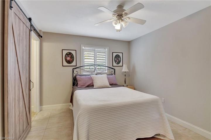 Guest house bedroom
